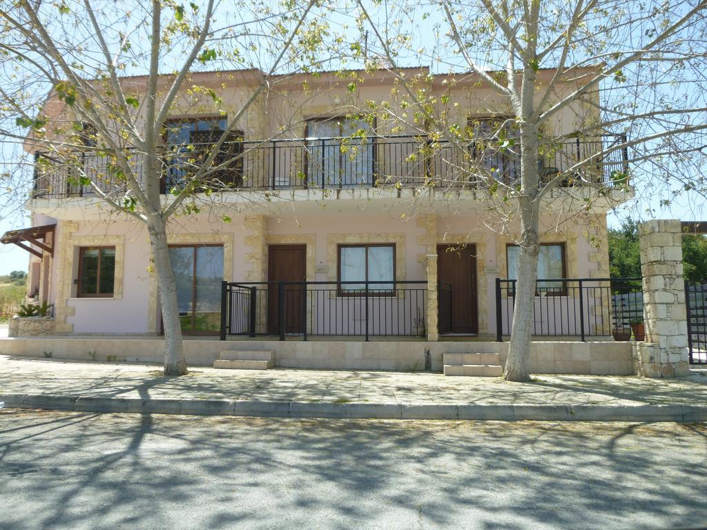 Avra Family Maisonettes Polis Exterior foto